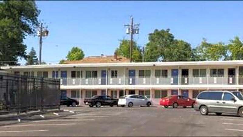 Travelodge by Wyndham Sacramento Convention Center – Sacramento, CA