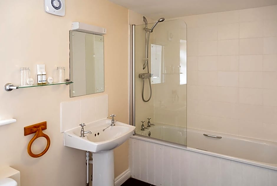 Five Bells Inn, Wrentham