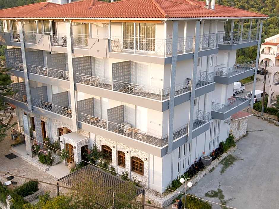 Kaiafas Lake Hotel