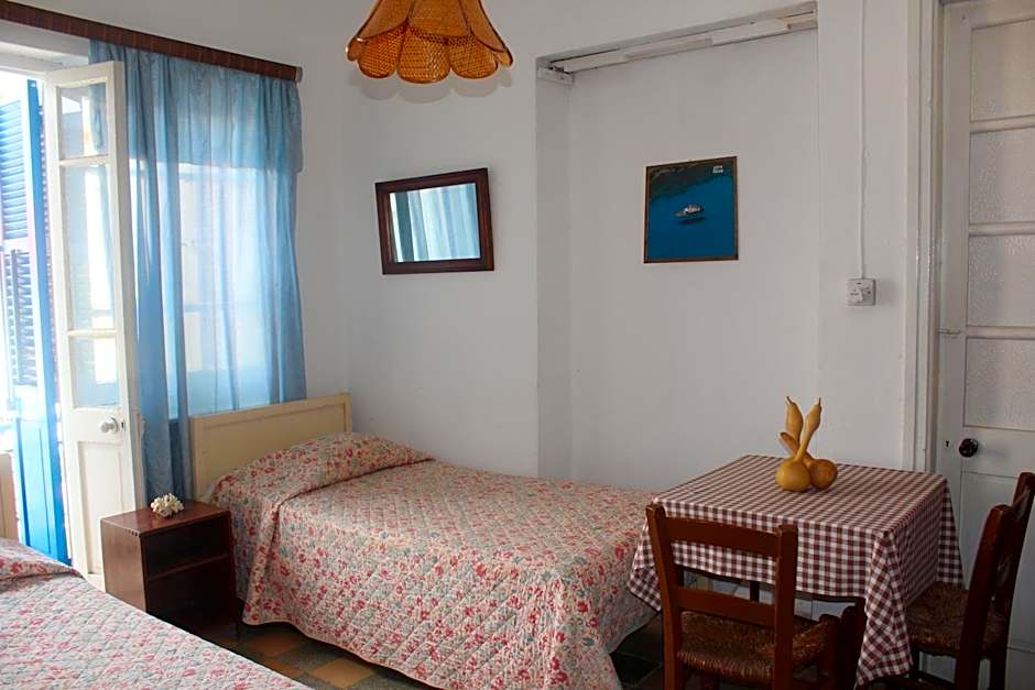 TRIANON Hostel - Central Paphos Old Town