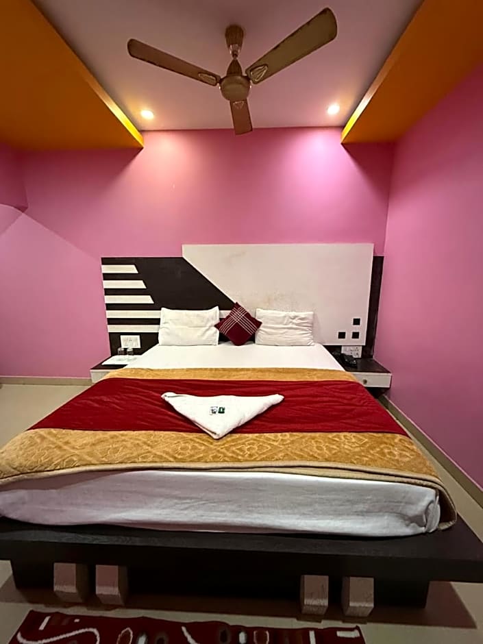 Goroomgo Maggnamm International Puri – Puri, TX
