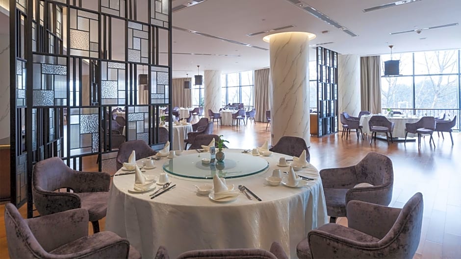 Holiday Inn Nanjing Xuanwu Lake By IHG