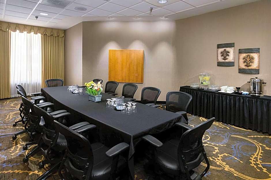 Radisson Hotel Bismarck