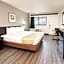 Travelodge by Wyndham College Park