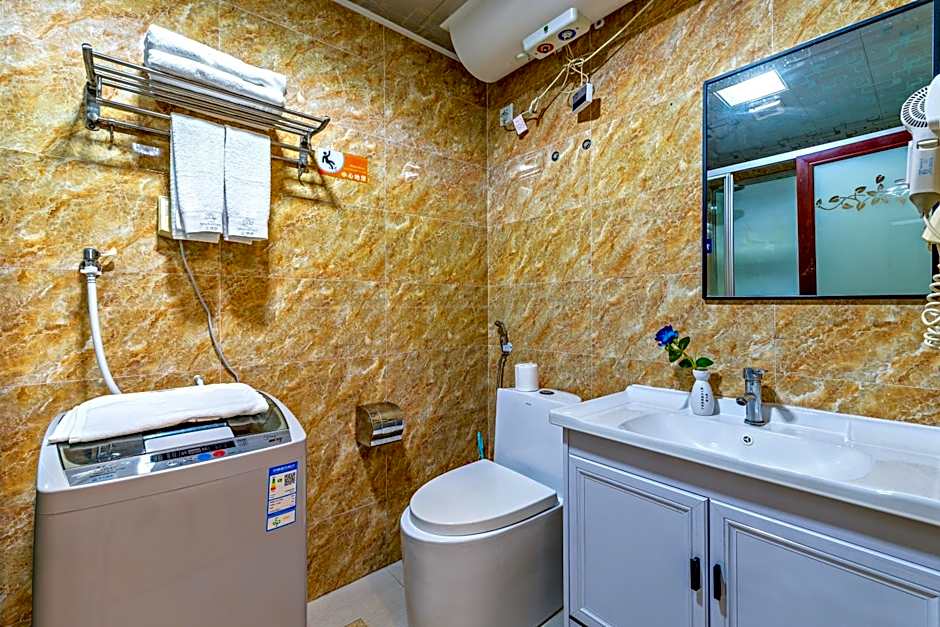 Guangzhou Manhattan International Apartment Zhengjia Free bus services are provided for the first and second phases