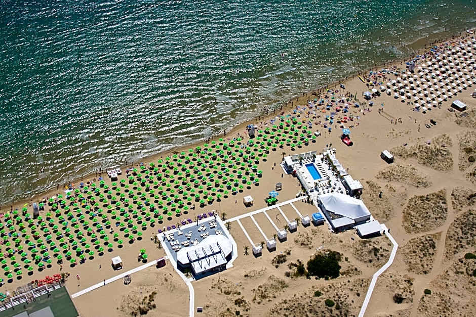 Rainbow 1 Holiday Complex