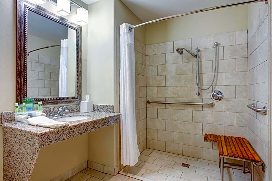 Holiday Inn Express & Suites Raceland - Highway 90 By IHG