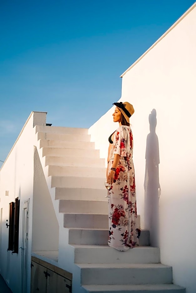 Mesanto Luxury Suites