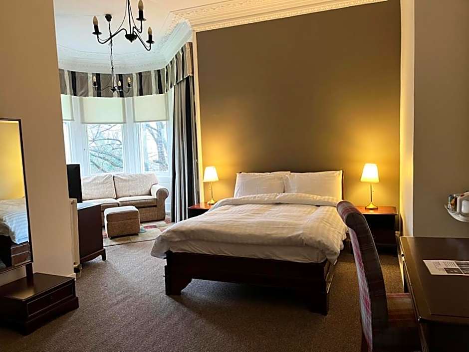The Strathearn Hotel