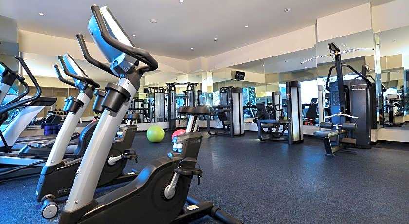 The Alana Hotel and Convention Center  Solo by ASTON