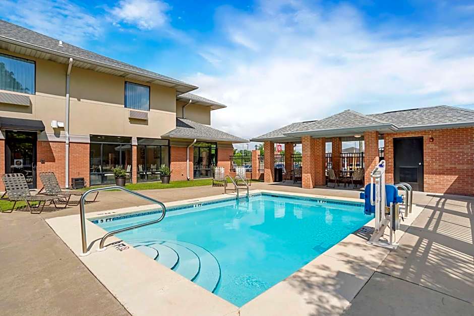 Best Western Plus Two Rivers Hotel & Suites