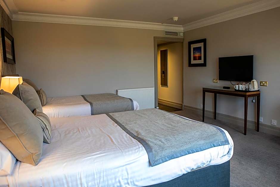 Riverside Lodge Hotel