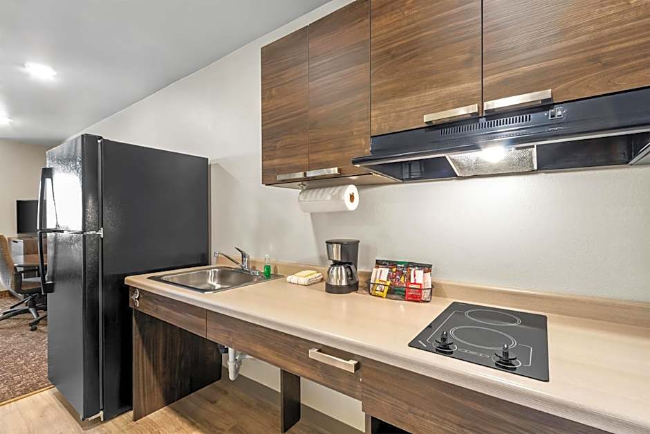 Sonesta Simply Suites Avondale