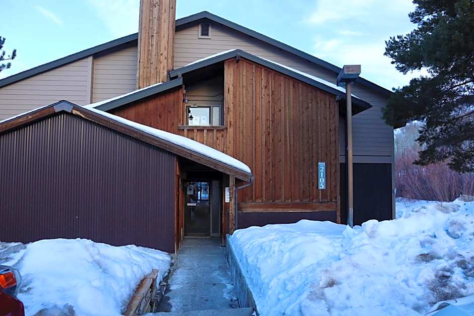 Mid-Century Gem w/King