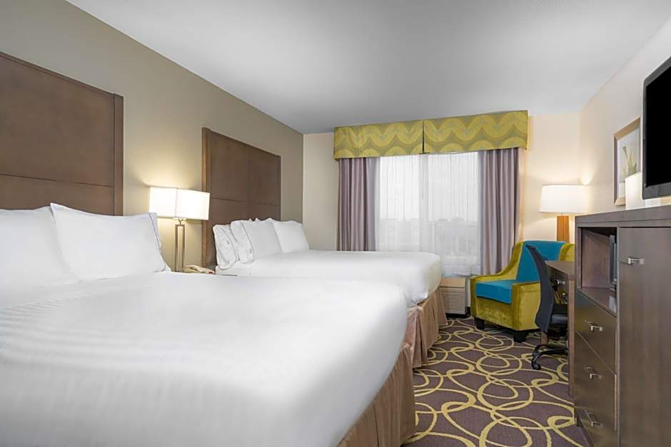 Holiday Inn Express Hotel & Suites Ames By IHG