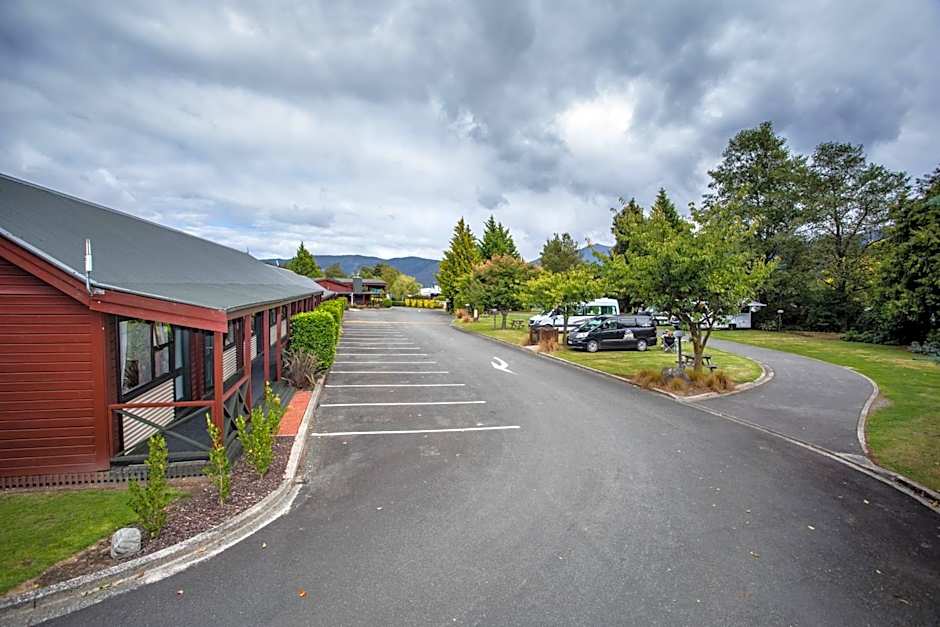 Te Anau Top 10 Holiday Park and Motels