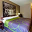 Super 8 by Wyndham La Grange KY
