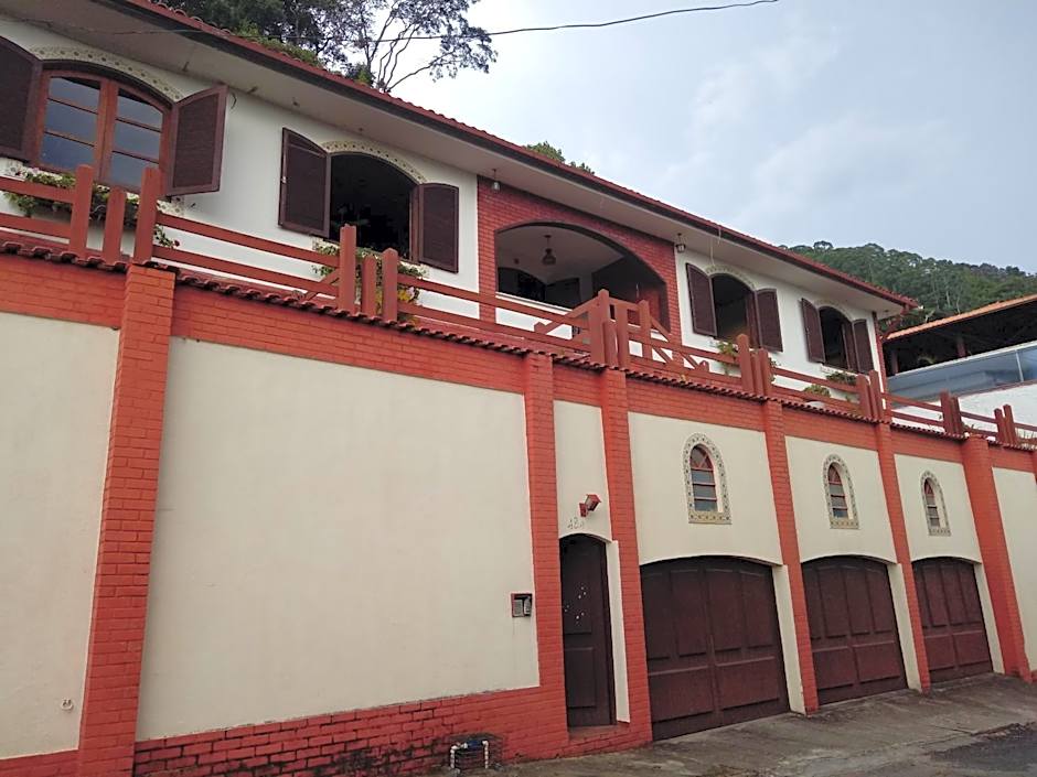 Hostel M De Marília – Nova Friburgo, NC