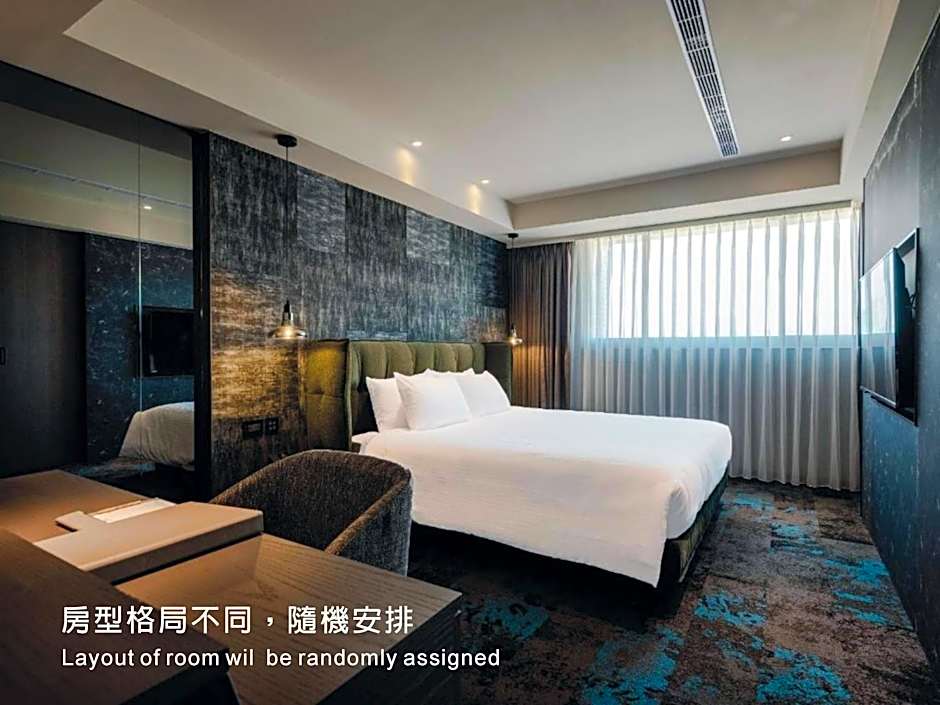Photo 1 of 7 of Executive Grand Suite