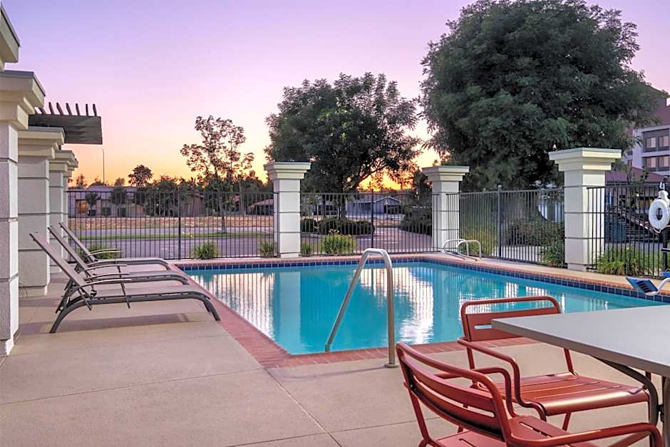 Hampton Inn & Suites Fresno