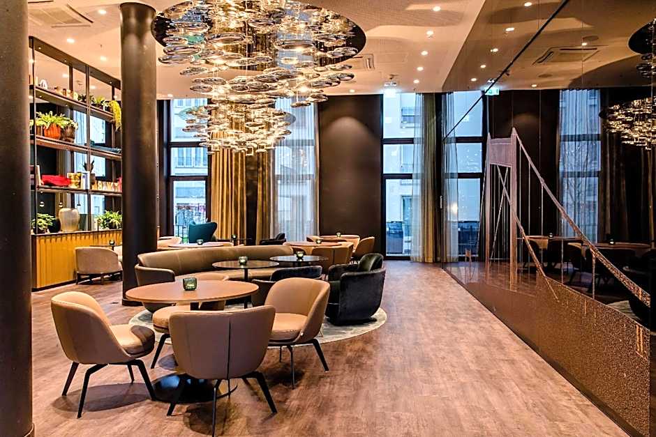 Motel One Köln-Altstadt