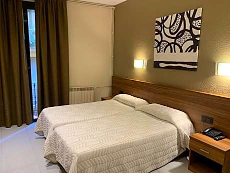 Twin Room with Balcony