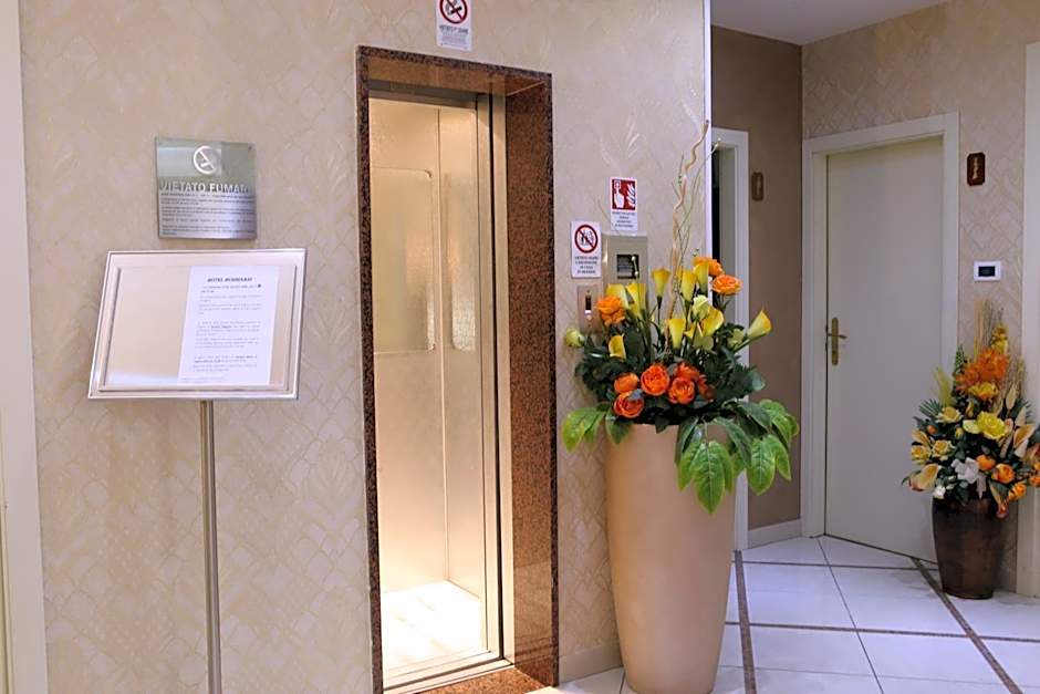 Hotel Busignani