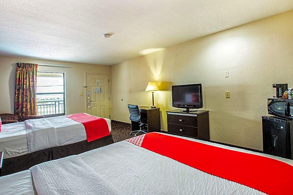 OYO Hotel Port Allen LA