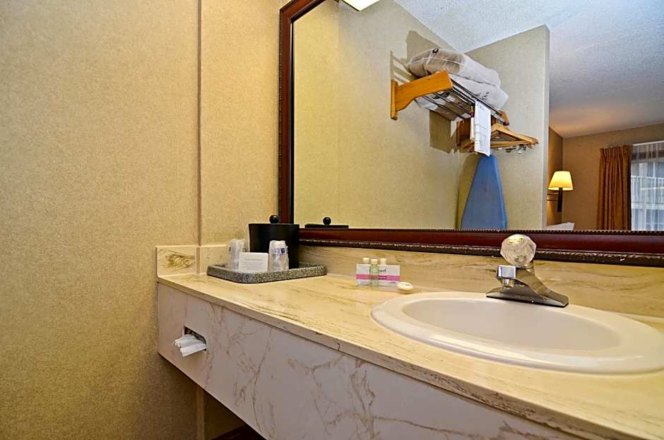 Best Western Pier Point Inn