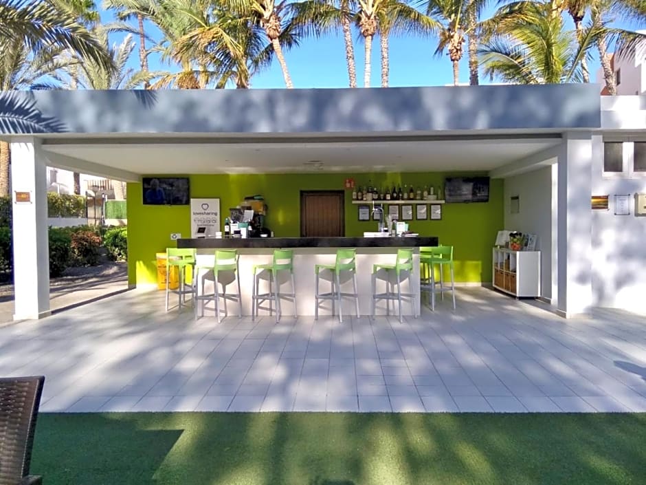 R2 Romantic Fantasia Suites - Adults Only