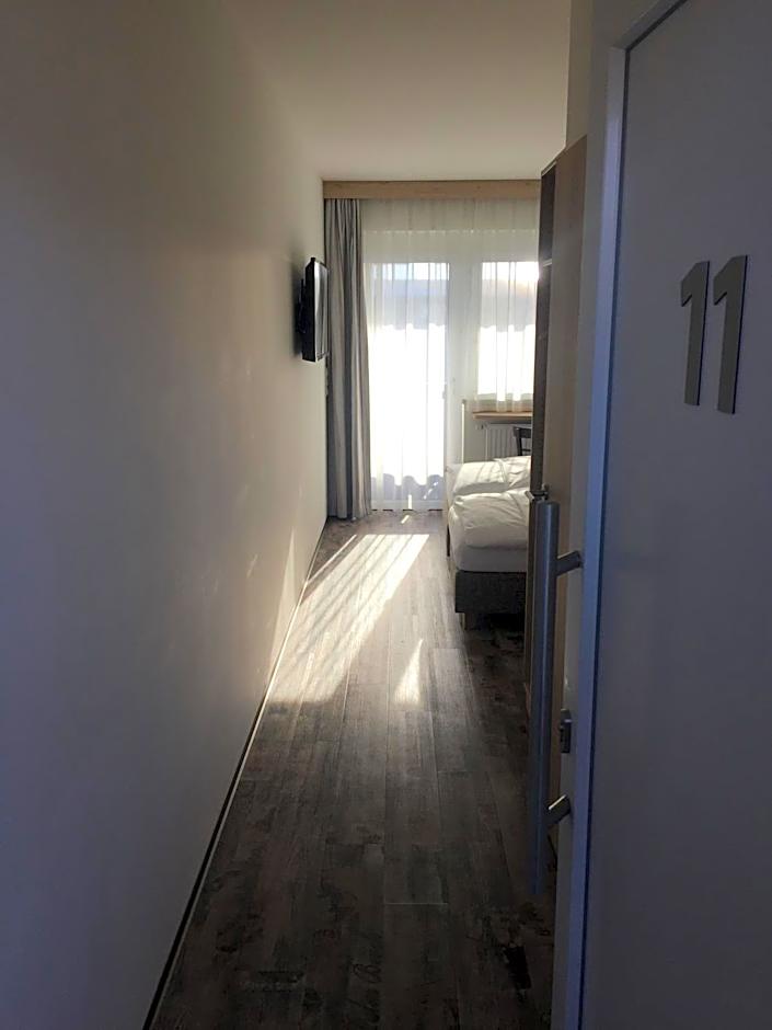 Burg Rooms - 24h Self-Check-in