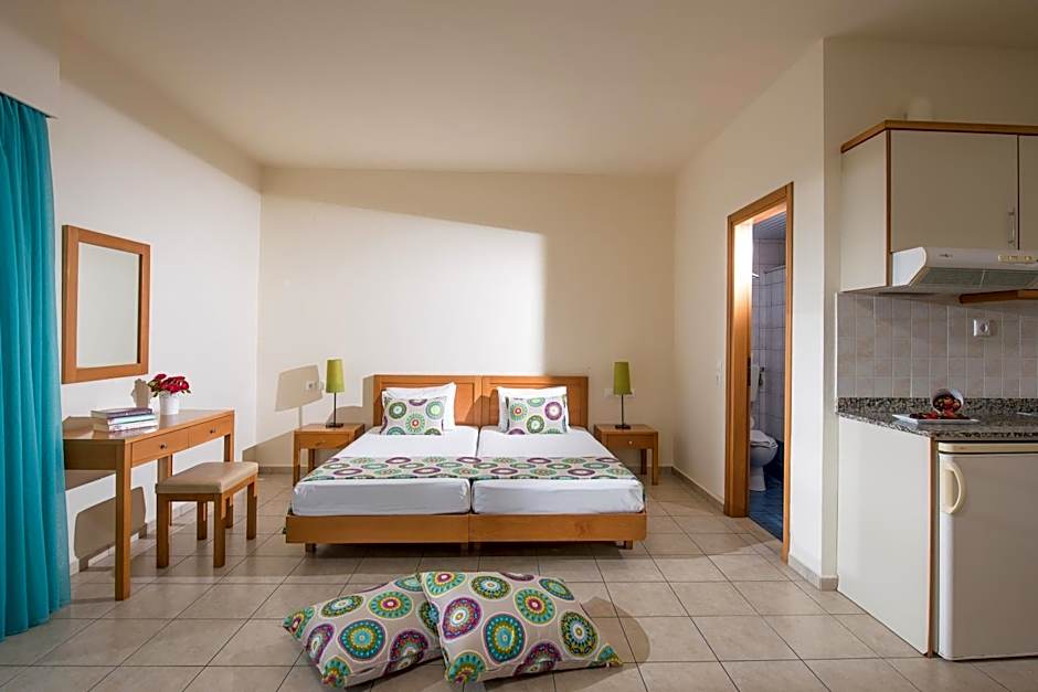 Kristalli Hotel Apartments