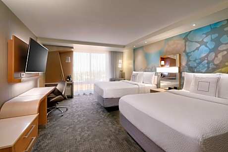 Queen Room with Two Queen Beds - Hearing Accessible