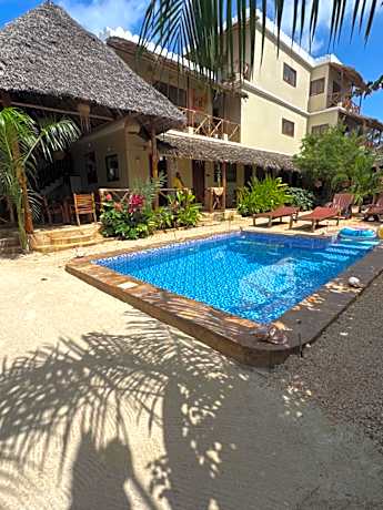 Peace And Color Limited Guest House