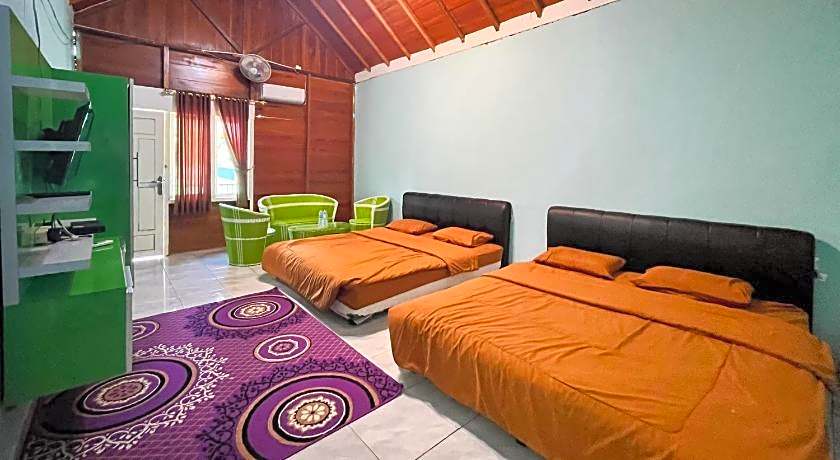 RedDoorz @ Villa Waterfun Favour Pagar Alam