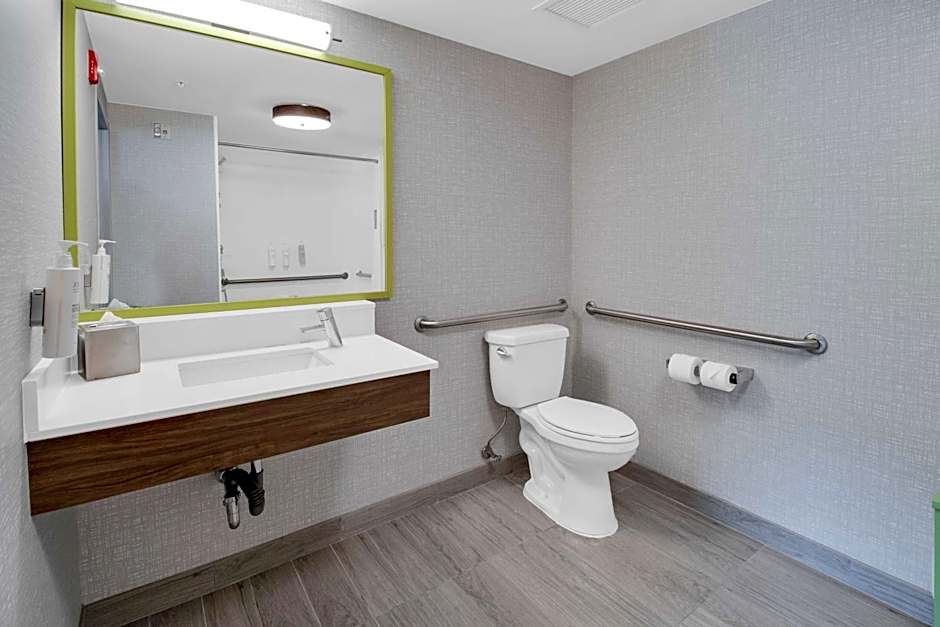 Hampton Inn By Hilton & Suites Sarasota/Bradenton-Airport