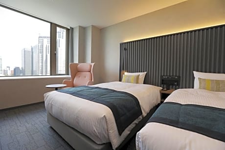 23sqm Deluxe Twin on the Top Floor with Park View - Non-Smoking
