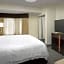 Hampton Inn By Hilton & Suites Alpharetta