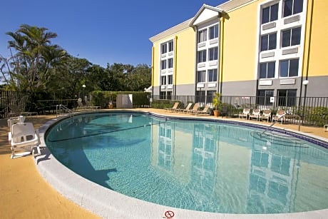 The Inn At Boynton Beach