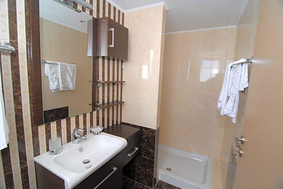 Zeus Hotel