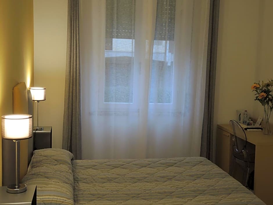 B&B Ariston Pisa Tower