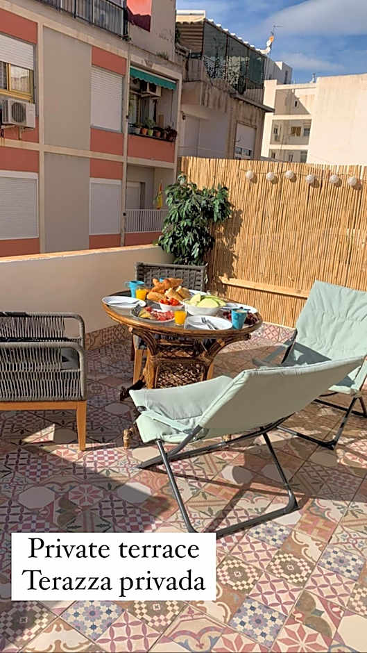 Soho Boho Apartments - with sunny rooftop terrace and fiber optic internet