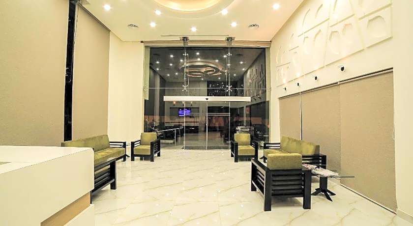 Hotel The Basil Park