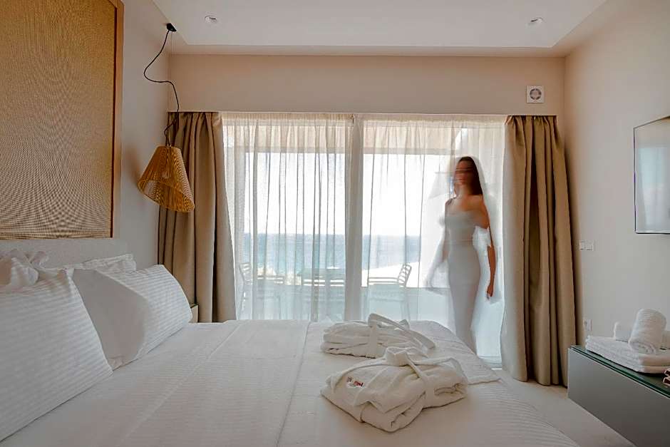 Colonides Beach Hotel