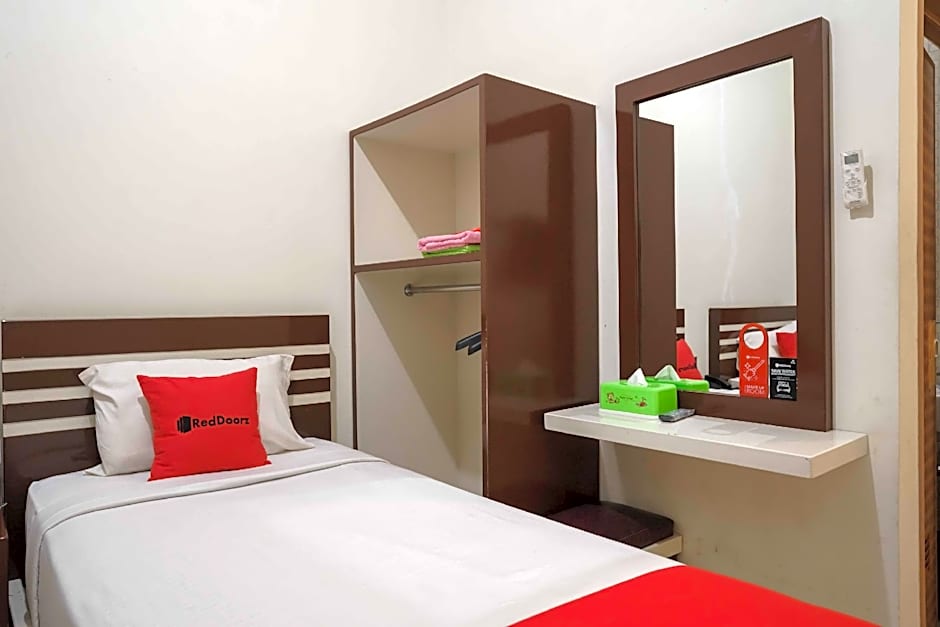 RedDoorz @ Andalas Asri Lampung