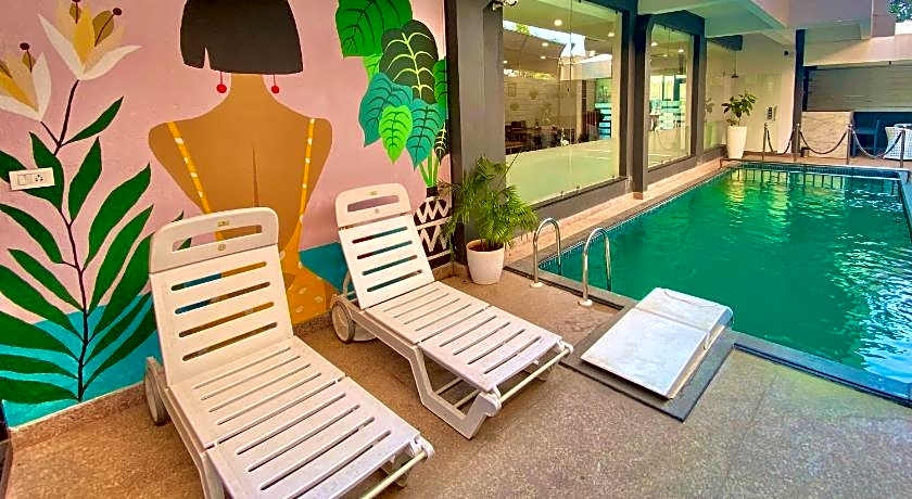 Amigos Candolim Beach