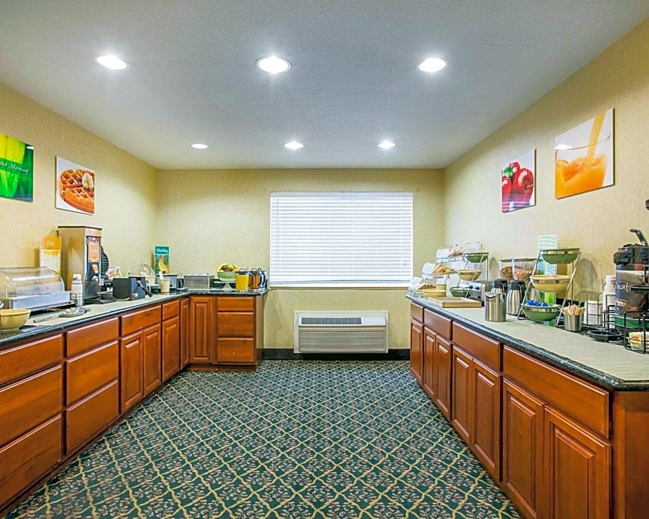 Quality Inn & Suites Weed - Mount Shasta