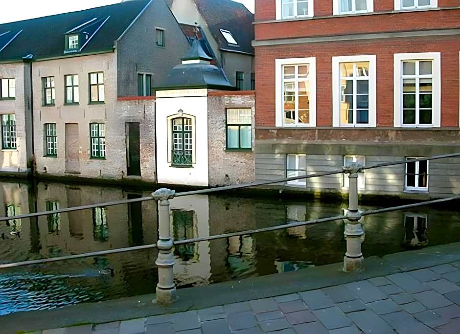 Canalview Hotel Ter Reien