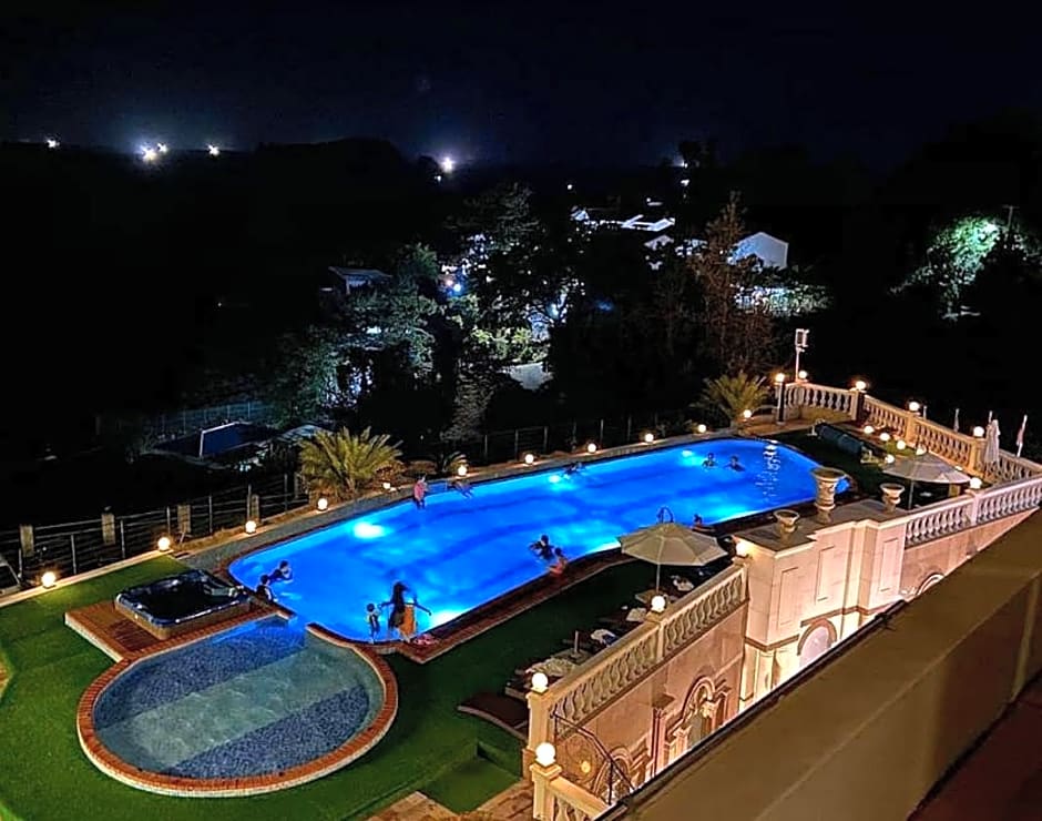 GoldOne Hotel & Suites