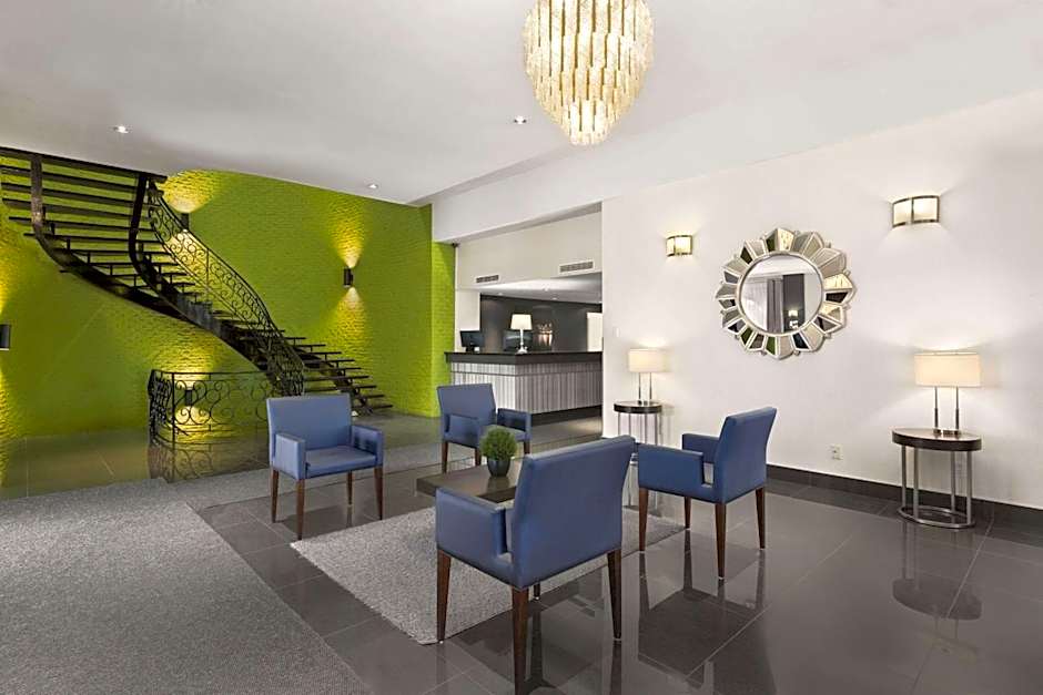Days Inn & Conference Centre by Wyndham Montreal Airport